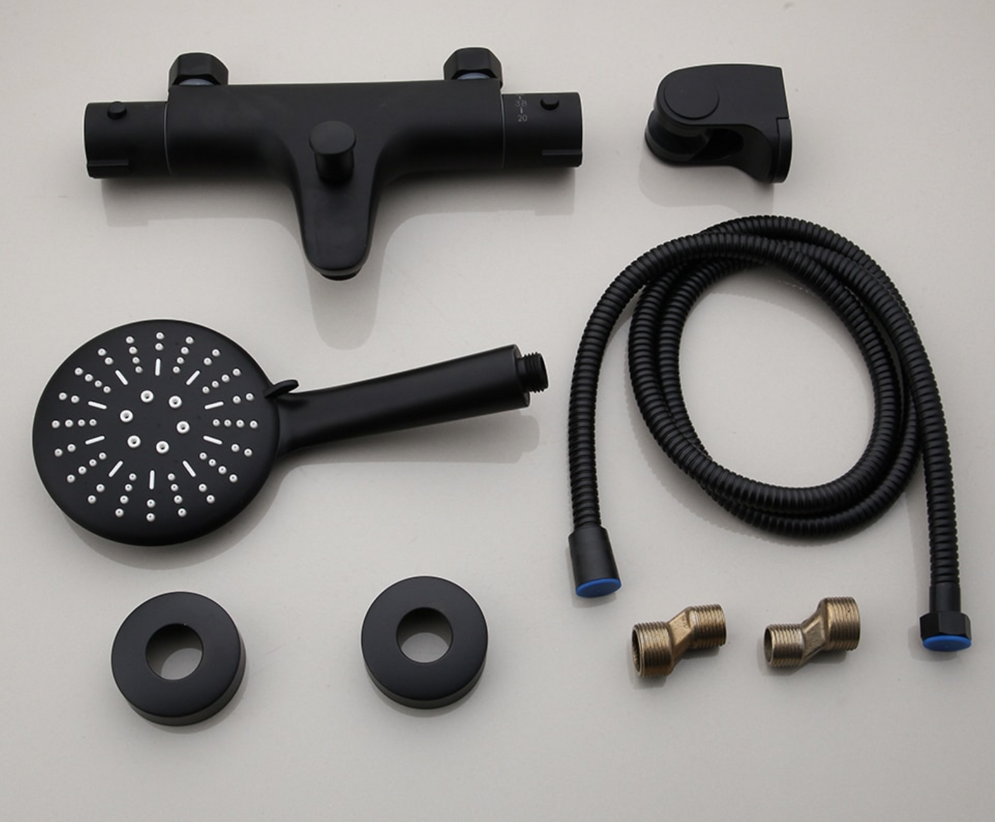 SaniSupreme opbouw bad doucheset met handdouche 5 inch incl. mengkraan mat zwart rond