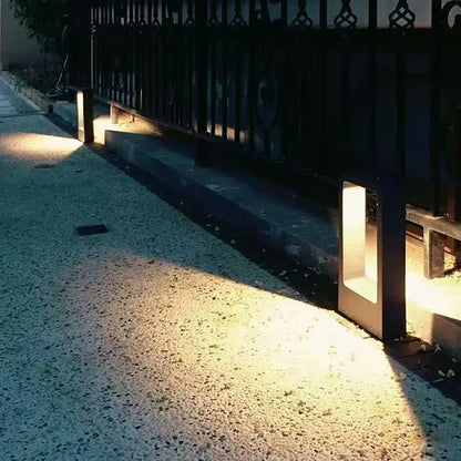 Buitenlamp TerraLuxe met Robuuste Behuizing en Laag Verbruik – De Sfeervolle