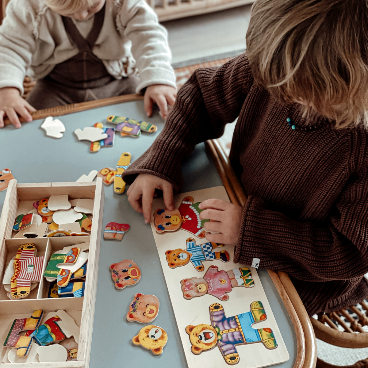 Houten Puzzel – Duurzaam Beukenhout, 100 Outfit Combinaties – Geschikt voor Kinderen vanaf 2 Jaar