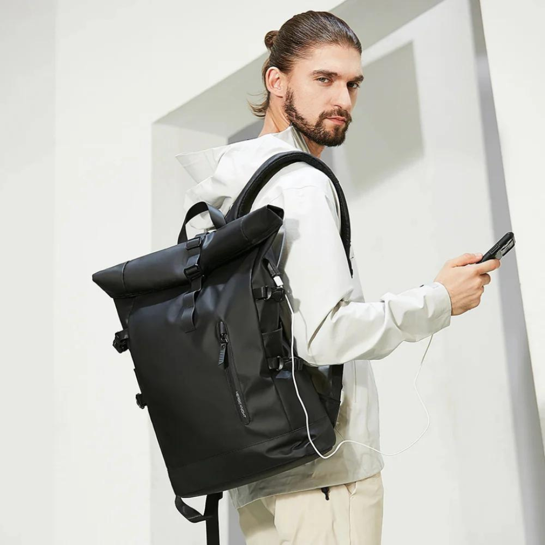 Rolltop Rugzak - Waterbestendig & Ruim - Met USB Oplaadpoort voor Outdoor