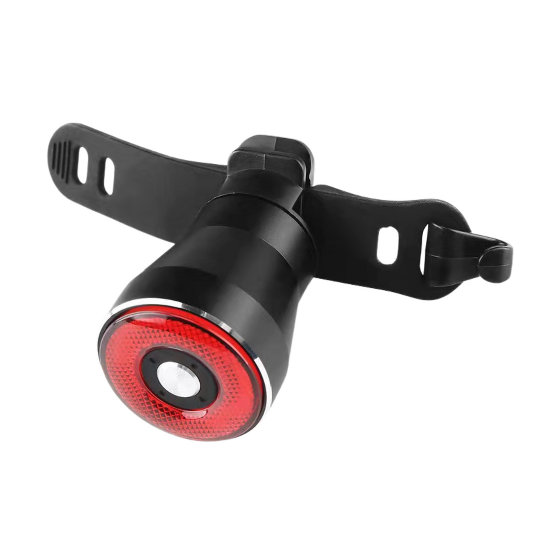 Slim fietsachterlicht met automatische remsensor en lichtdetectie