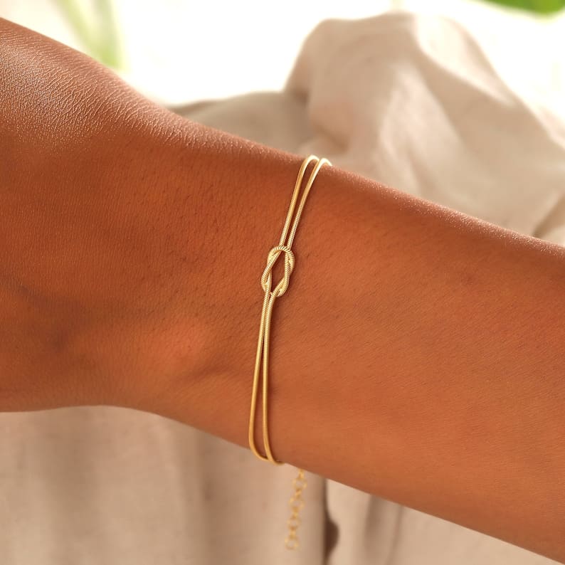 Amour | Minimalistische armband liefdesknoop