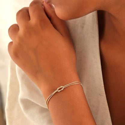 Amour | Minimalistische armband liefdesknoop