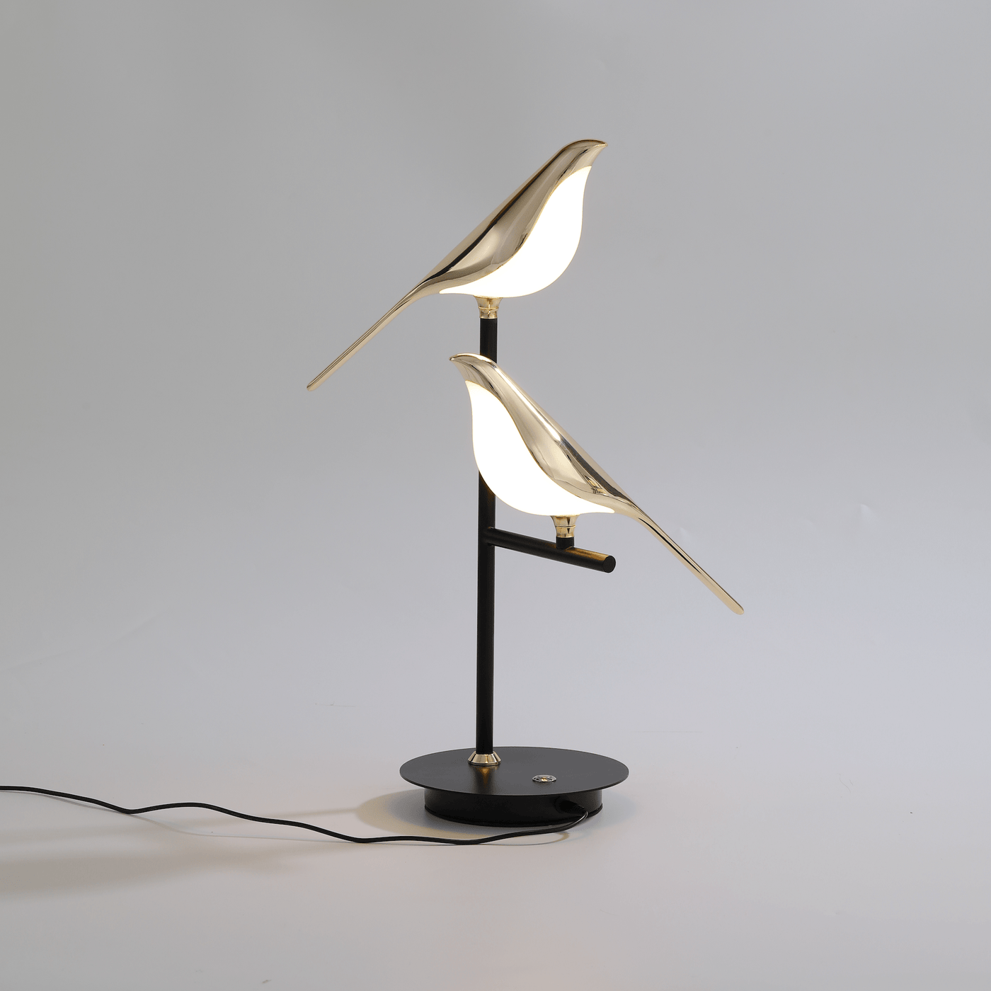 Artelune | Post-Modern LED Tafellamp met Galvanized Gouden Vogel