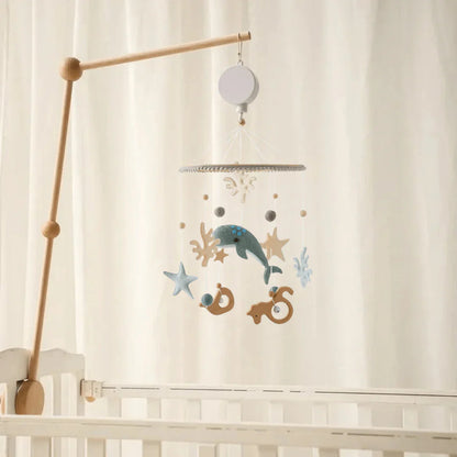 Babymobiel – Rustgevende Houten Ontwerpen met Babyveilig Vilt – Ideaal voor Zintuiglijke Ontwikkeling