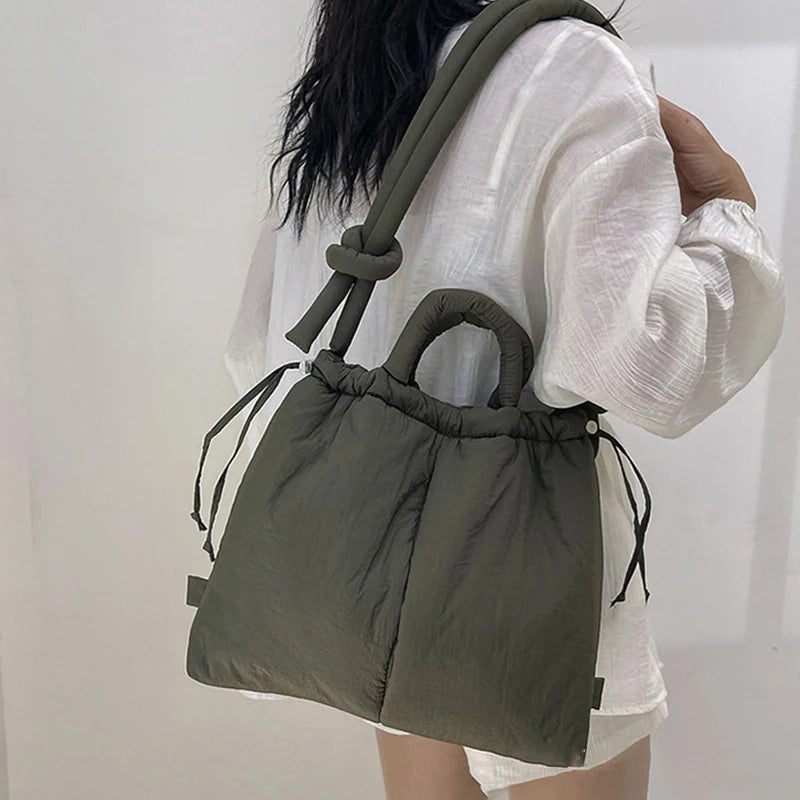 Riva Puffer Handtas – Stijlvolle Draagtas met Schouderriem