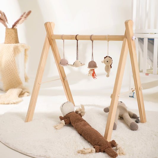 Houten Speelgym – Educatief Speelgoed met Dierenrammelaars en Hangers – Veilig Voedselveilig Hout