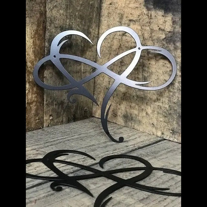 IJzeren wand met oneindig hart - Beniron