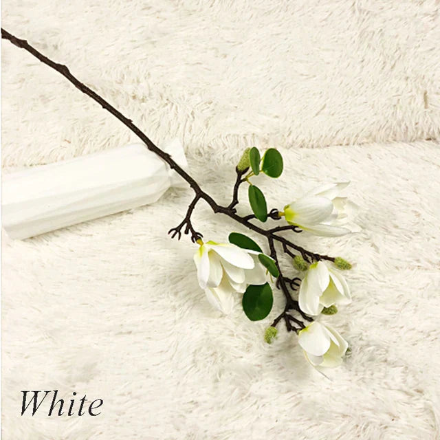 BlijftBloei – Sfeervolle Kunsttak met Realistische Magnolia Bloemen