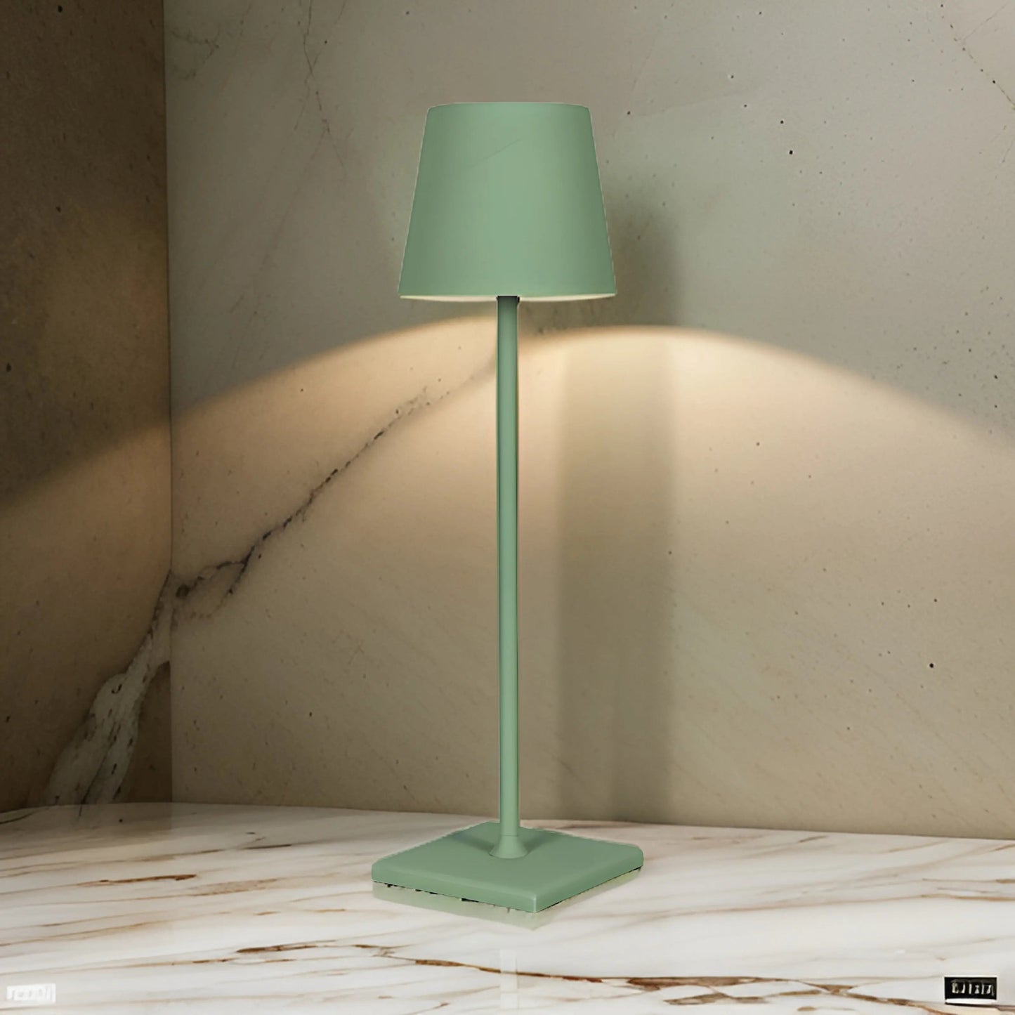 Nordia Light - Multifunctionele draadloze oplaadbare tafellamp