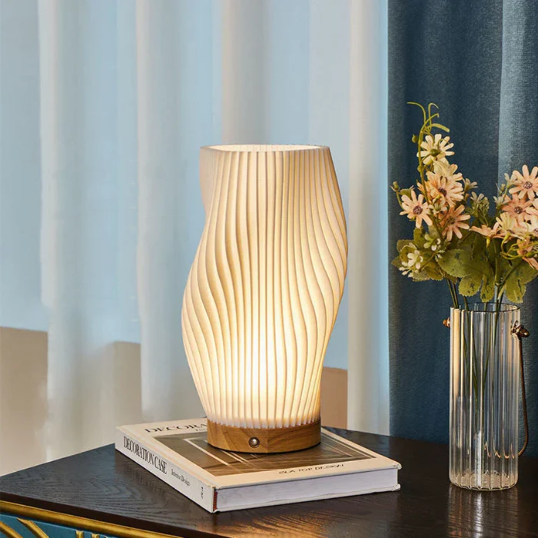 OceanLuxe Wavecrest Lamp - Elegante, Kust-Inspired Tafel Lamp voor Huisdecoratie & Ontspanning