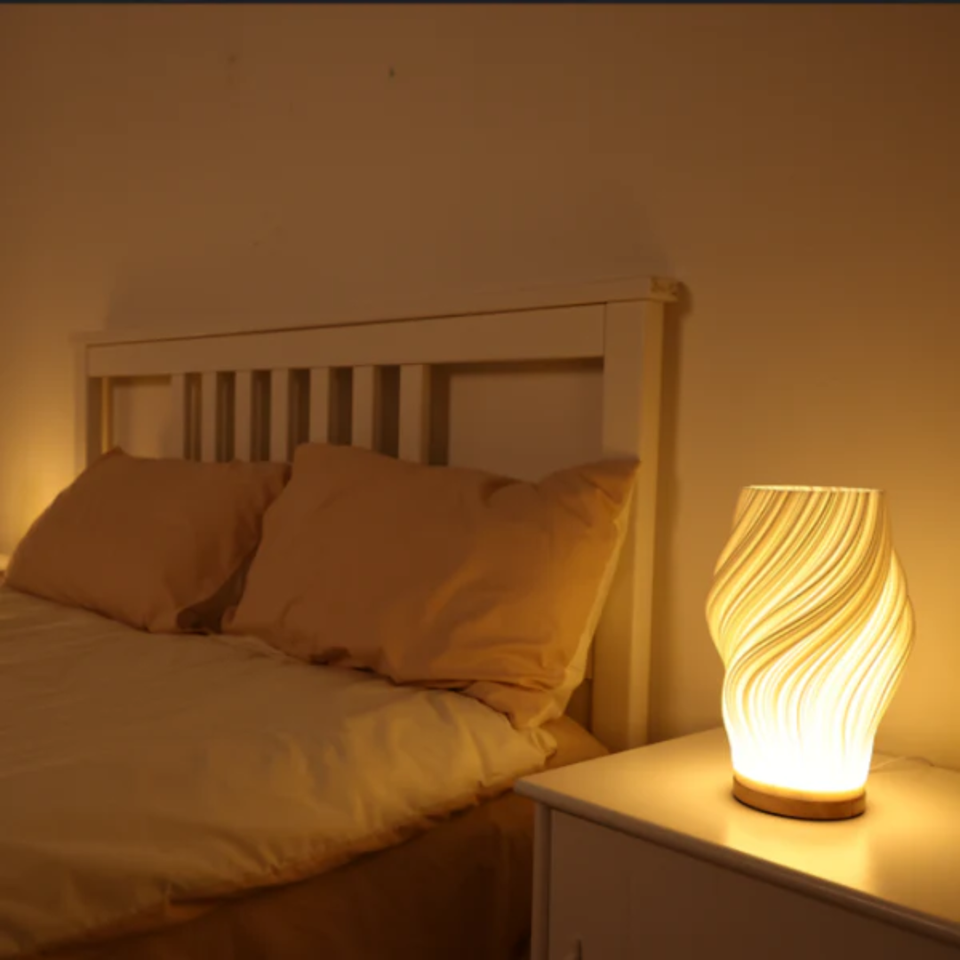 OceanLuxe Wavecrest Lamp - Elegante, Kust-Inspired Tafel Lamp voor Huisdecoratie & Ontspanning