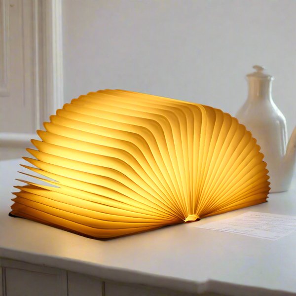 LumoBook Opvouwbare Boeklamp – Draadloos en Sfeervol LED-licht