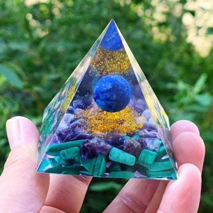 Orgoniet Piramide met Amethist Pendel – Energie, Bescherming en Decoratie