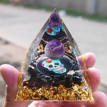 Orgoniet Piramide met Amethist Pendel – Energie, Bescherming en Decoratie