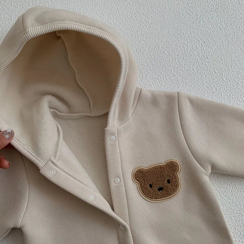 Baby Overall – Zachte Stof met Pluizig Berenontwerp en Capuchon – Ideaal voor Koudere Dagen
