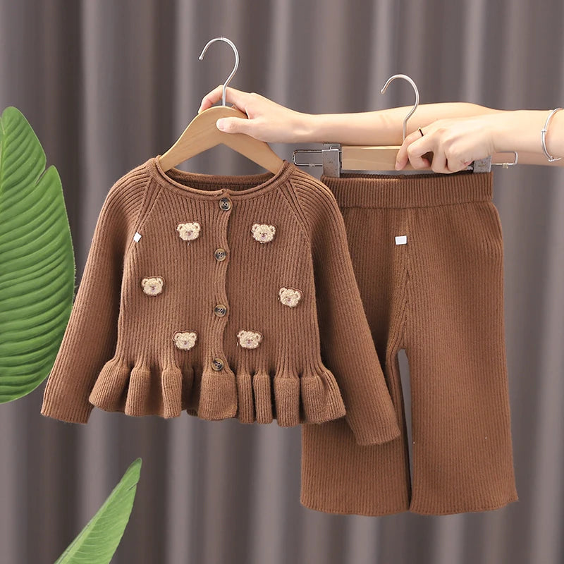 Winterset voor Kinderen – Zachte en Warme Tweedelige Outfit met Beren Design – Duurzaam Materiaal