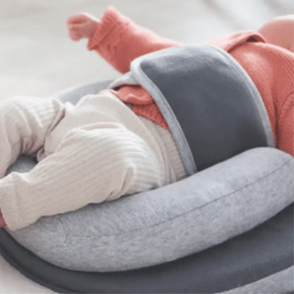 BabyComfort Hellend Reflux Kussen – Draagbaar Slaapnest 0–12 Maanden