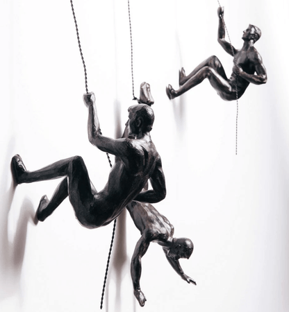 CraftedClimb Klimfiguren Wanddecoratie – Inspirerende Muurkunst van Hars en IJzer