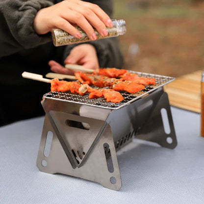 SummerGrill Mini™ | Compacte bbq die je overal mee naartoe kunt nemen!