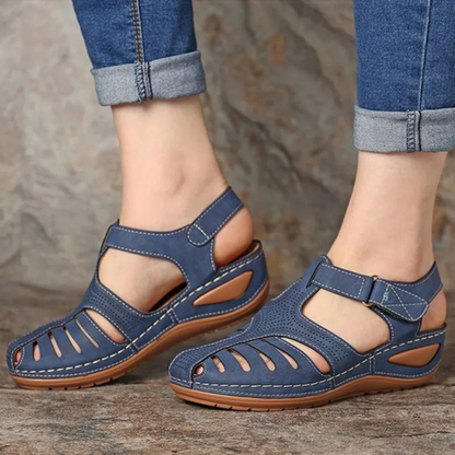 Romeinse Orthopedische Sandalen met Verstelbare Banden